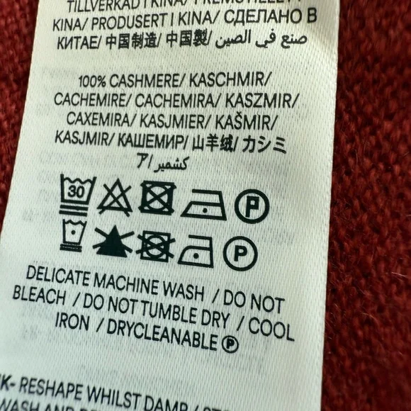 Boden  Eva Cashmere V-Neck Jumper - Picture 4 of 4